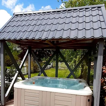 Les Papillons Apartment *